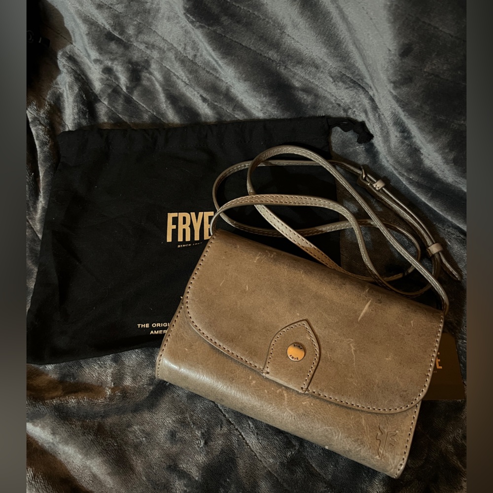 *NWT* Frye Leather Crossbody Purse